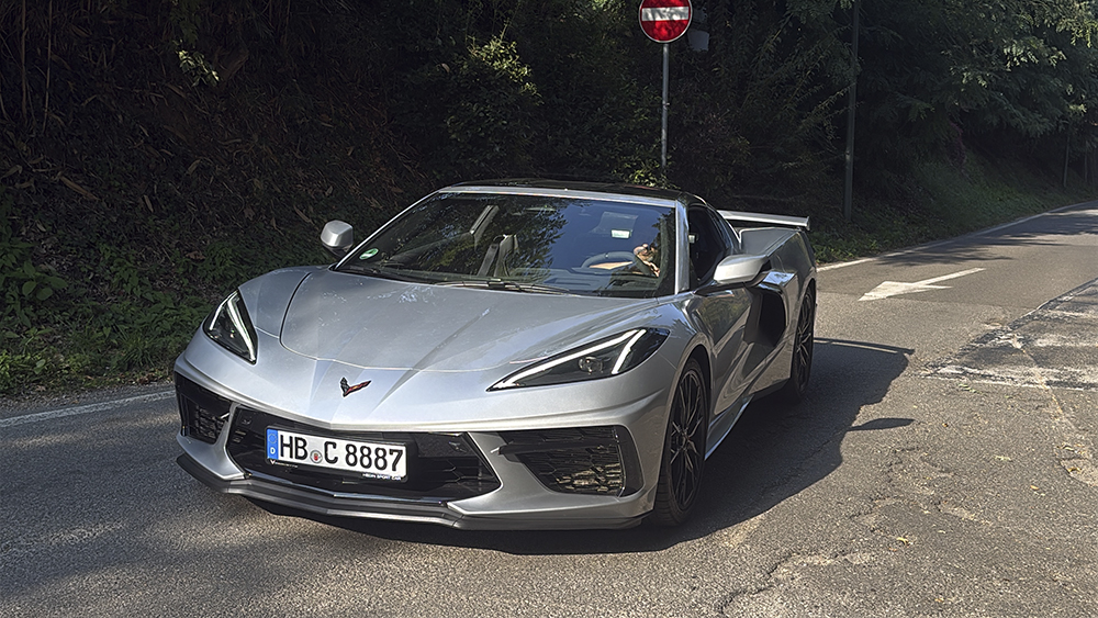 Oreno in Corvette Stingray